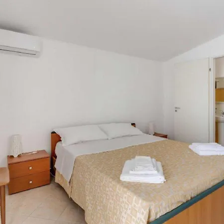 Holiday home Rosimeli Con Piscina A 150 Mt Dal Mare