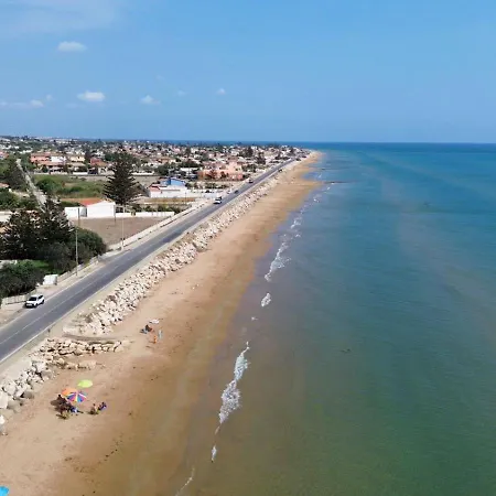 Rosimeli Con Piscina A 150 Mt Dal Mare