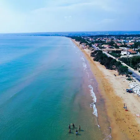 Rosimeli Con Piscina A 150 Mt Dal Mare Vakantiehuis Ispica