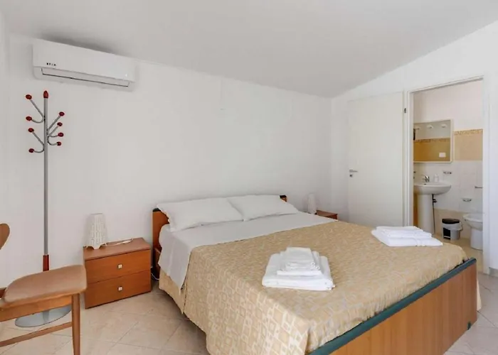 Vakantiehuis Rosimeli Con Piscina A 150 Mt Dal Mare