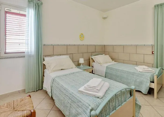 Vakantiehuis Rosimeli Con Piscina A 150 Mt Dal Mare *